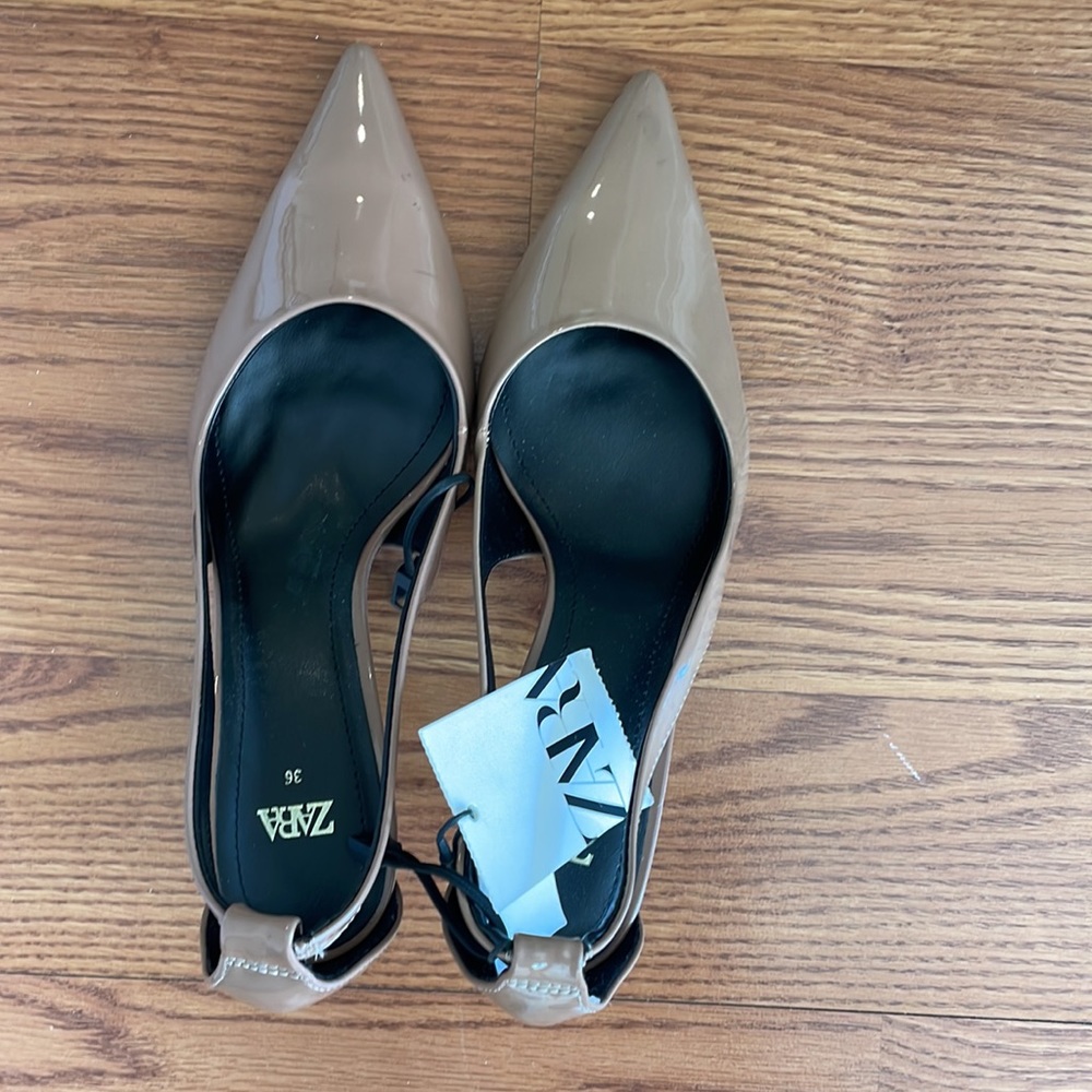 Zara NWT Pump - Picture 2 of 4
